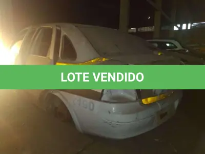 LOTE 030 - GM/CORSA SEDAN