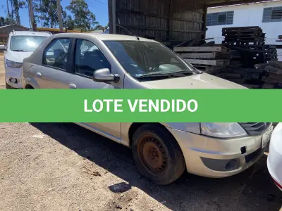 LOTE 006 - UM VEÍCULO RENAULT/LOGAN EXP 16HP, FLEX, PLACAS IUJ-1786, ANO 2013, MODELO 2013 (NÃO FUNCIONA)
