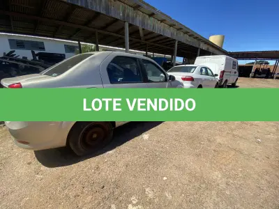 LOTE 006 - UM VEÍCULO RENAULT/LOGAN EXP 16HP, FLEX, PLACAS IUJ-1786, ANO 2013, MODELO 2013 (NÃO FUNCIONA)