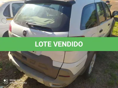 LOTE 208 - FIAT/WEEKEND ADVENTURE