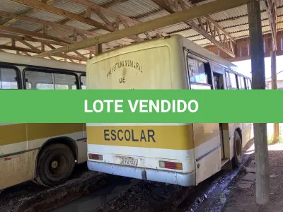 LOTE 003 - UM ÔNIBUS MERCEDES BENZ/OF 1620, DIESEL, PLACAS IEY-6745, ANO 1996, MODELO 1996