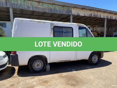 LOTE 004 - AMBULÂNCIA PEUGEOT/BOXER F330C TD, DIESEL, PLACAS IMV-2402, ANO 2005, MODELO 2006 (NÃO FUNCIONA)