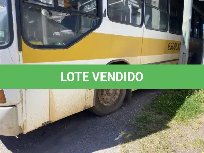 LOTE 003 - UM ÔNIBUS MERCEDES BENZ/OF 1620, DIESEL, PLACAS IEY-6745, ANO 1996, MODELO 1996