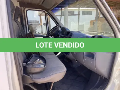 LOTE 004 - AMBULÂNCIA PEUGEOT/BOXER F330C TD, DIESEL, PLACAS IMV-2402, ANO 2005, MODELO 2006 (NÃO FUNCIONA)