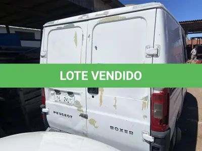 LOTE 004 - AMBULÂNCIA PEUGEOT/BOXER F330C TD, DIESEL, PLACAS IMV-2402, ANO 2005, MODELO 2006 (NÃO FUNCIONA)