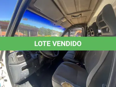 LOTE 004 - AMBULÂNCIA PEUGEOT/BOXER F330C TD, DIESEL, PLACAS IMV-2402, ANO 2005, MODELO 2006 (NÃO FUNCIONA)