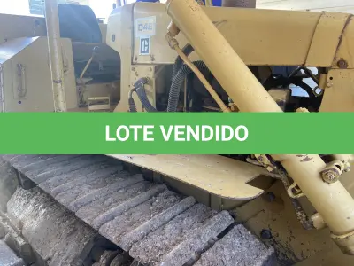 LOTE 014 - TRATOR DE ESTEIRA CATERPILAR D4E, DIESEL, ANO/MODELO 1989