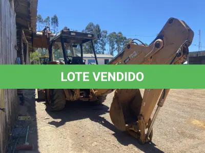 LOTE 018 - RETROESCAVADEIRA CASE 580M, DIESEL, ANO/MODELO 2008