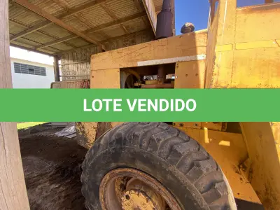 LOTE 012 - PÁ CARREGADEIRA MICHIGAN 55C, DIESEL, ANO/MODELO 1993