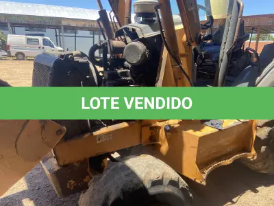 LOTE 018 - RETROESCAVADEIRA CASE 580M, DIESEL, ANO/MODELO 2008