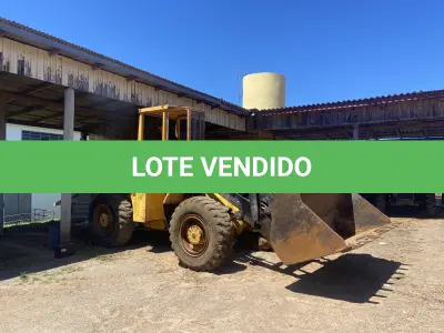 LOTE 012 - PÁ CARREGADEIRA MICHIGAN 55C, DIESEL, ANO/MODELO 1993