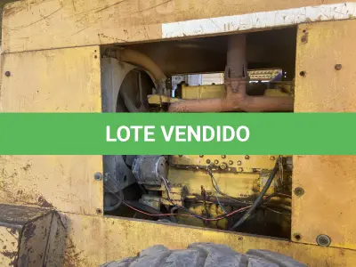 LOTE 012 - PÁ CARREGADEIRA MICHIGAN 55C, DIESEL, ANO/MODELO 1993