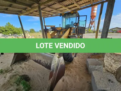 LOTE 001 - UMA PÁ CARREGADEIRA XCMG LW550K