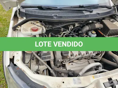 LOTE 001 - VW/NOVA SAVEIRO CE, placas IUW-1G44, ano 2013, modelo 2014, cor branca, álcool/gasolina, RENAVAM 586268618.