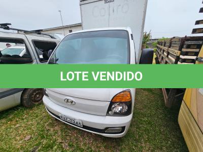 LOTE 002 - Um veículo caminhonete nacional marca HYUNDAI/HR HDB,  carroceria fechada, cor branca, a diesel, ano de fabricação e modelo 2019/2020, placa  RAF7245