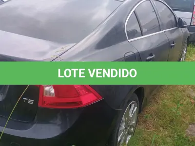 LOTE 001 - UM VEÍCULO MARCA I/VOLVO S60 2.0 T5 DYNA, PLACAS IYY-0038, ANO/MODELO 2011/2012, COR PRETA, GASOLINA
