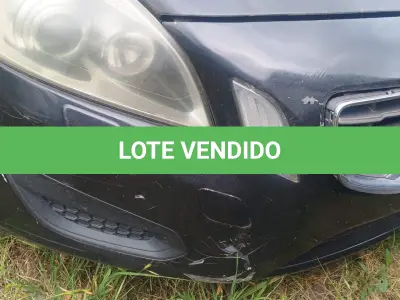 LOTE 001 - UM VEÍCULO MARCA I/VOLVO S60 2.0 T5 DYNA, PLACAS IYY-0038, ANO/MODELO 2011/2012, COR PRETA, GASOLINA