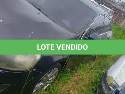 LOTE 001 - UM VEÍCULO MARCA I/VOLVO S60 2.0 T5 DYNA, PLACAS IYY-0038, ANO/MODELO 2011/2012, COR PRETA, GASOLINA
