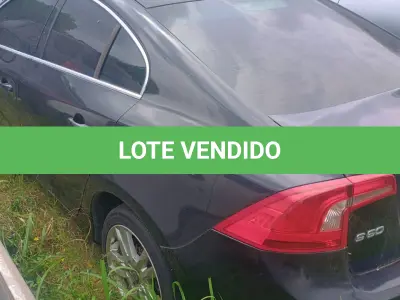 LOTE 001 - UM VEÍCULO MARCA I/VOLVO S60 2.0 T5 DYNA, PLACAS IYY-0038, ANO/MODELO 2011/2012, COR PRETA, GASOLINA