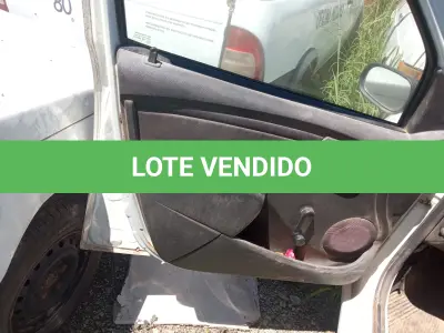 LOTE 011 - UM VEÍCULO RENAULT LOGAN, ANO E MODELO 2008, PLACAS AQE-6J37 