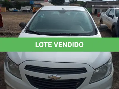 LOTE 045 - UM VEÍCULO CHEVROLET ONIX JOYE ANO E MODELO 2018, PLACAS BCL-6303