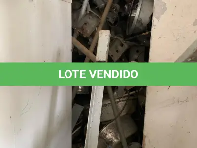 LOTE 032 - SUCATAS DE FERRO