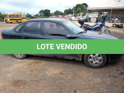 LOTE 047 - UM VEÍCULO CHEVROLET VECTRA GLS ANO 1999 E MODELO 2000, PLACAS MNY-7689