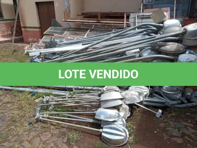 LOTE 032 - SUCATAS DE FERRO