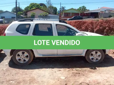 LOTE 015 - UM VEÍCULO RENAULT DUSTER, ANO 2015 MODELO 2016, PLACAS BAD-1I71 