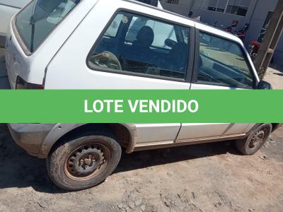 LOTE 005 - UM VEÍCULO FIAT UNO, ANO 2009, MODELO 2010, PLACAS ARO-4412 