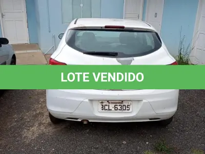 LOTE 046 - UM VEÍCULO CHEVROLET ONIX JOYE ANO E MODELO 2018, PLACAS BCL-6305