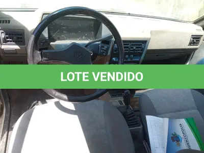LOTE 012 - UM VEÍCULO VOLKSWAGEN GOL ANO E MODELO 1994, PLACAS AEU-5G16 