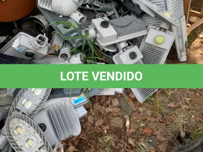 LOTE 032 - SUCATAS DE FERRO