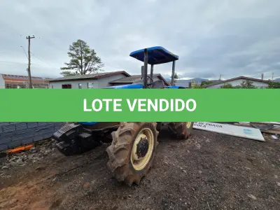 LOTE 013 - TRATOR NEW HOLLAND TL 75E, 4X4, DIESEL, AZUL, ANO2013