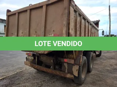 LOTE 015 - UM CAMINHÃO CAÇAMBA M/BENZ L 1620, ANO E MODELO2009, PLACAS IPY-4545