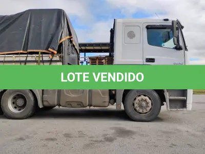 LOTE 006 - caminhão trator M.BENZ/AXOR 2036 S
