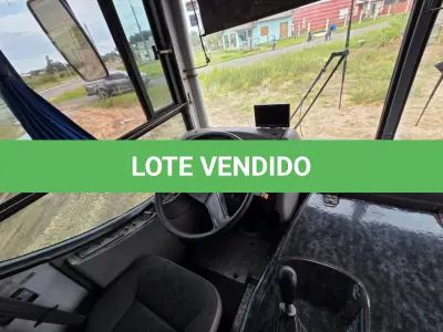 LOTE 014 - UM ÔNIBUS VOLKSWAGEN MAXIBUS URB 16210, ANO EMODELO 2001, PLACAS ITA-0011