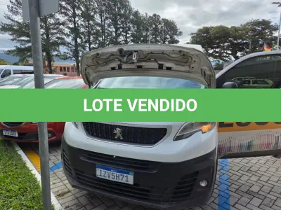 LOTE 001 - UM VEÍCULO PEUGEOT EXPERT EUROLAF ANO E MODELO 2019, PLACAS IZV-5H71