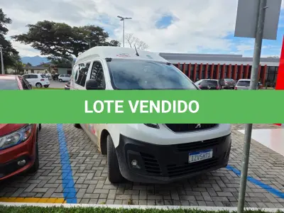 LOTE 001 - UM VEÍCULO PEUGEOT EXPERT EUROLAF ANO E MODELO 2019, PLACAS IZV-5H71