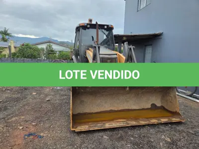LOTE 012 - RETROESCAVADEIRA CASE 580N, ANO E MODELO 2018