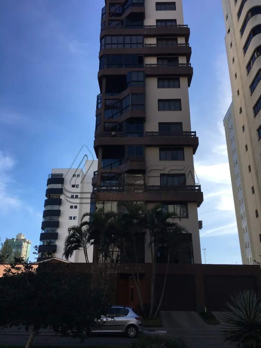 LOTE 001 - APARTAMENTO E BOA NO ED. LONGH BEACH NO CENTRO EM TORRES/RS