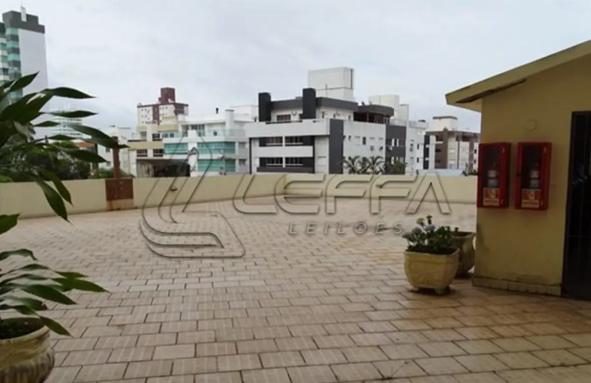 LOTE 005 - APARTAMENTO NA AVENIDA DA IGREJA EM TRAMANDAÍ/RS