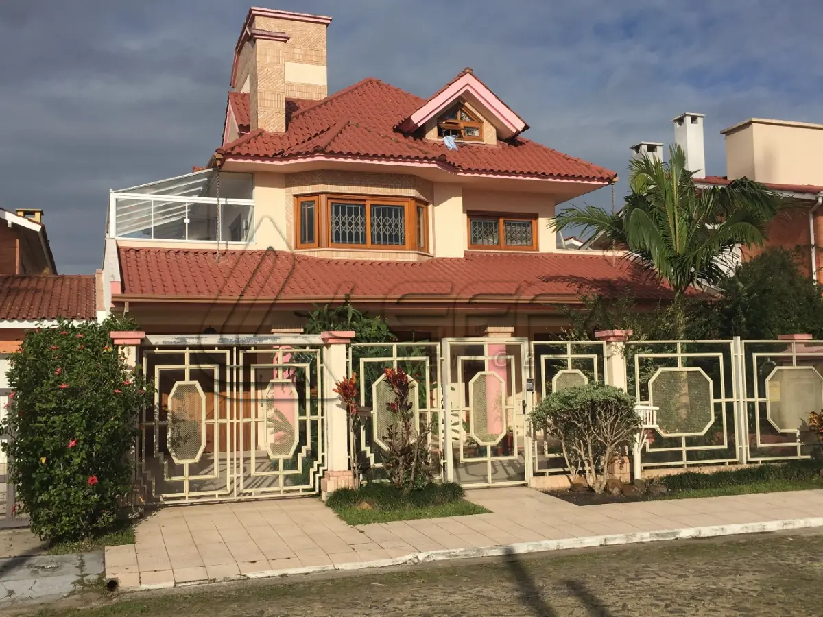 LOTE 001 - TERRENO COM BENFEITORIA NA PRAIA DE CAPÃO NOVO EM CAPÃO DA CANOA/RS