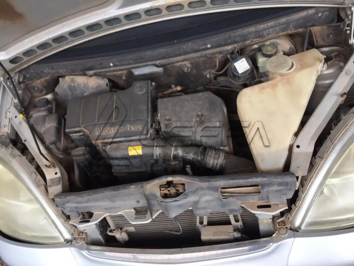 LOTE 003 - Mercedes Classe A160 Ano 2001 Modelo 2002