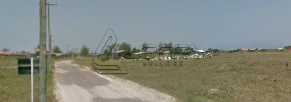 LOTE 002 - Terreno Urbano na Praia Yara em Torres/RS