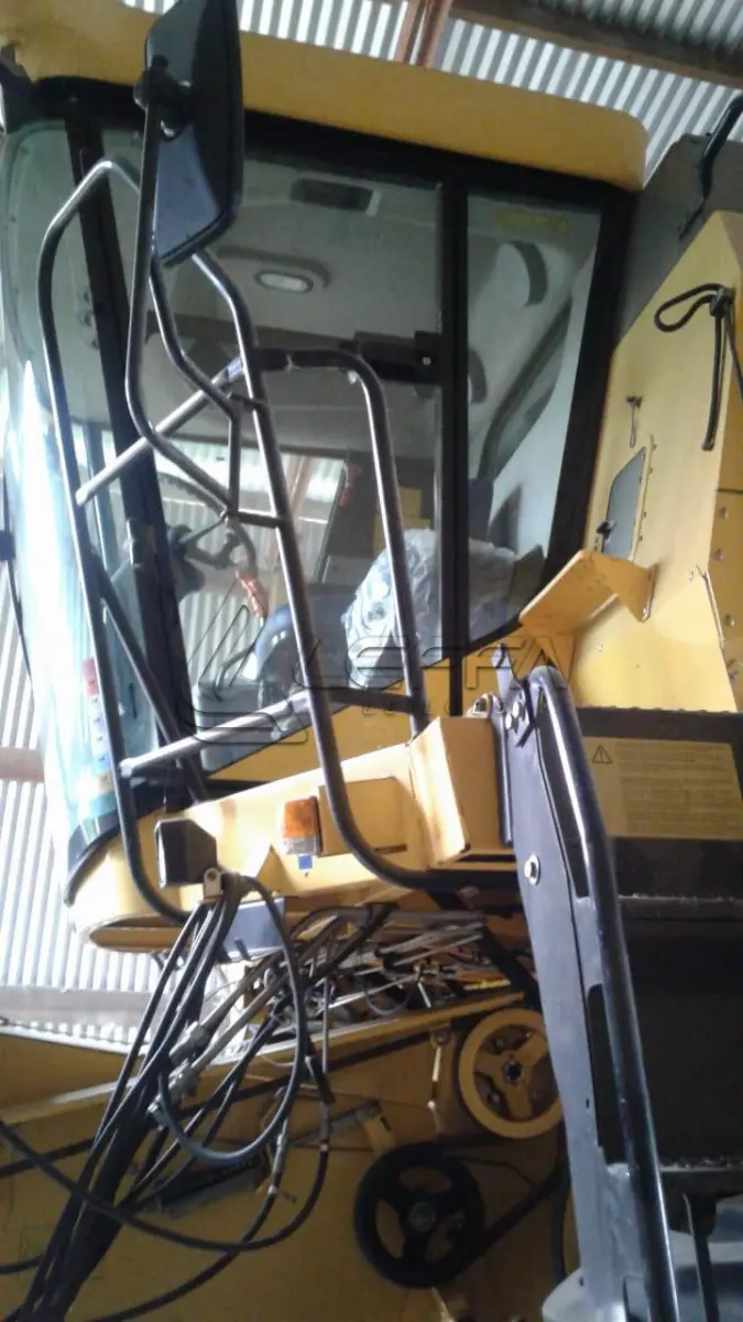 LOTE 004 - COLHEITADEIRA, NEW HOLLAND, MOD TC 5070, ANO 2013