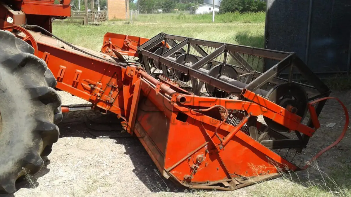 LOTE 001 - COLHEITADEIRA MF, MASSEY FERGUSON, MODELO E ANO 2005