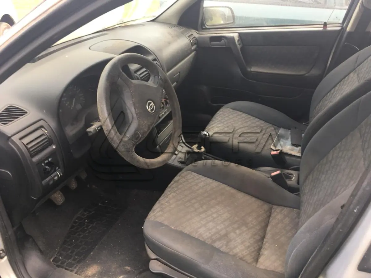 LOTE 008 - VEÍCULO GM/ASTRA GL, ANO E MODELO 1999