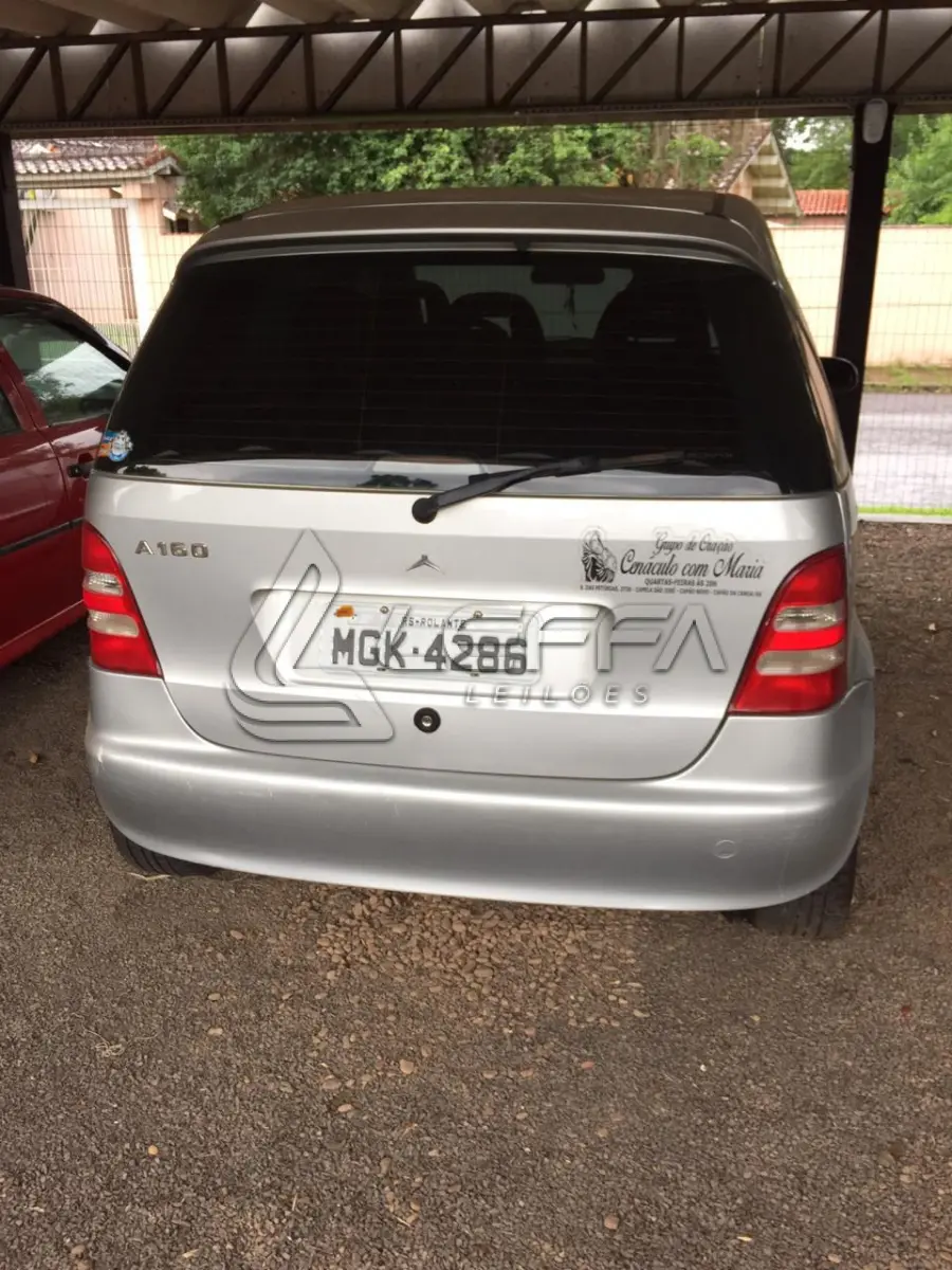 LOTE 003 - Mercedes Classe A160 Ano 2001 Modelo 2002