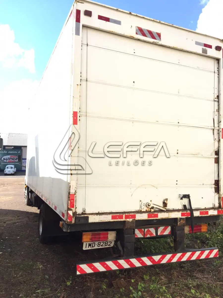 LOTE 001 - Caminhão Agrale 9200 Ano e Modelo 2004